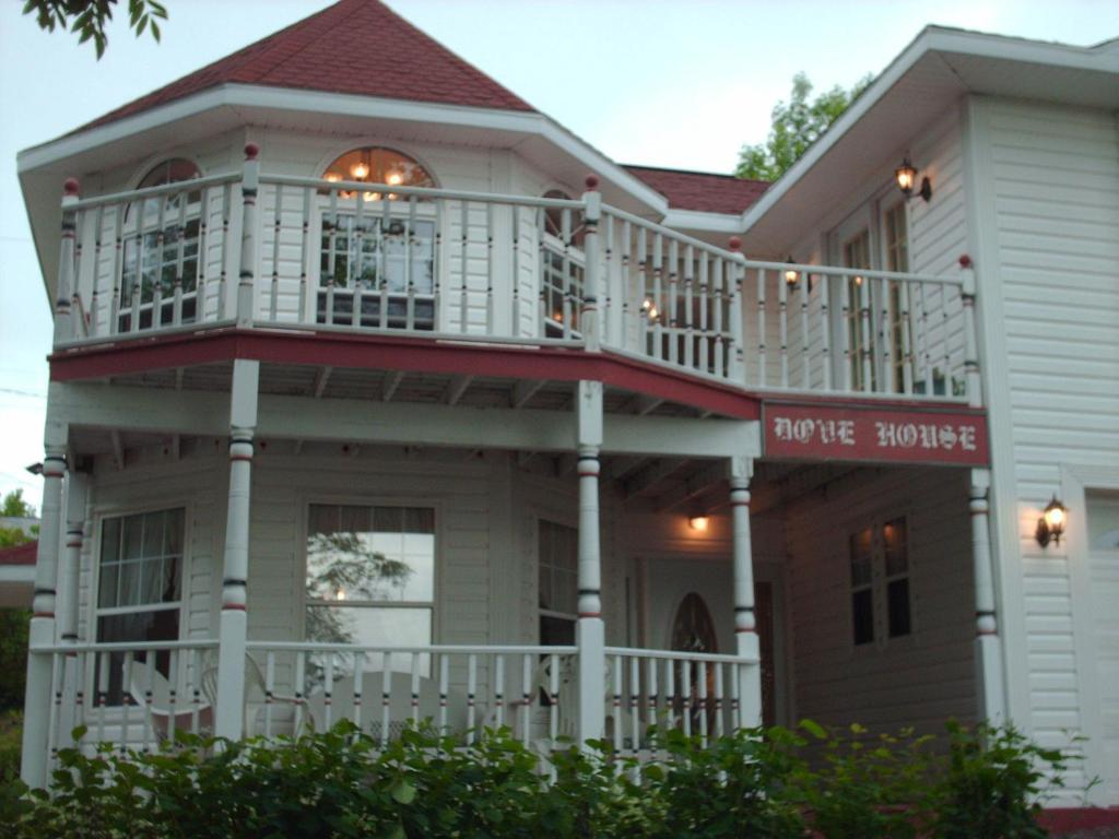 Dove House Bed & Breakfast Harbourside Норт-Сідней Екстер'єр фото